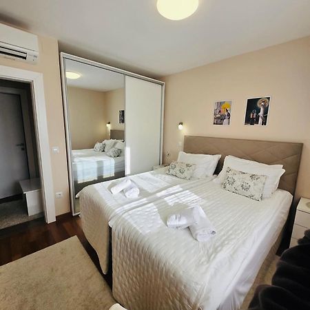 Apartments Luana With Private Jacuzzi Zadar Exterior photo