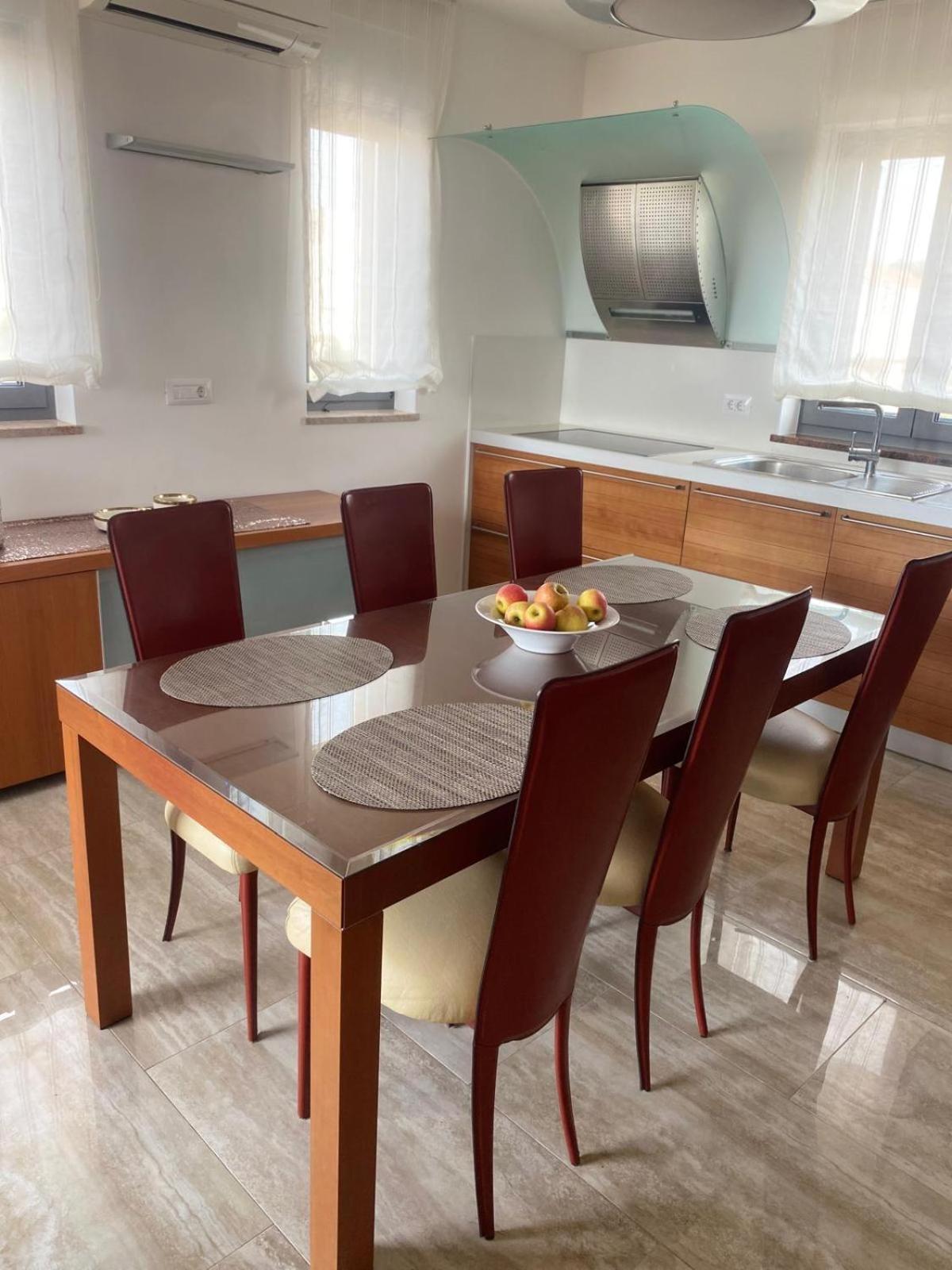 Apartments Luana With Private Jacuzzi Zadar Exterior photo